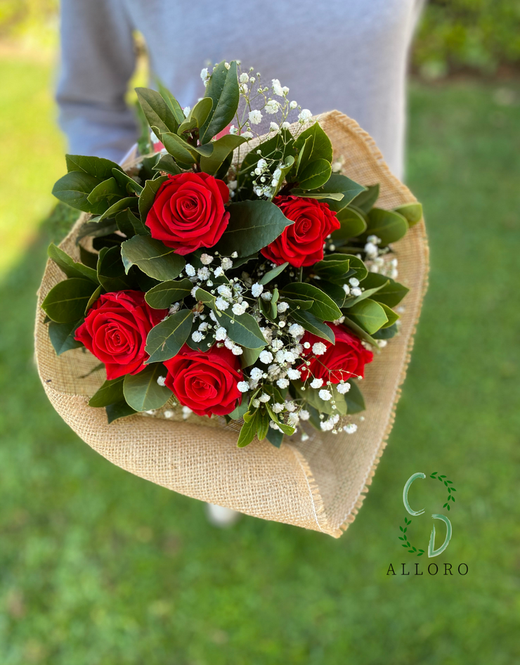 Bouquet per Laurea Rose Stabilizzate, Velo da Sposa e Alloro